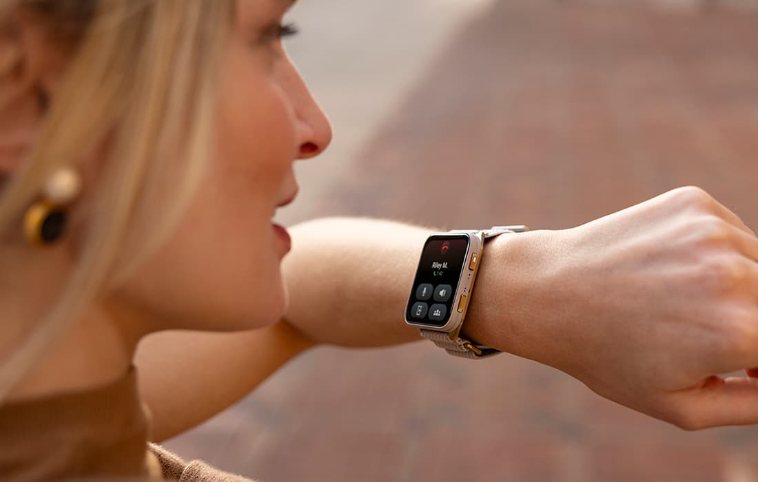 Yes, Garmin smartwatches work with your phone